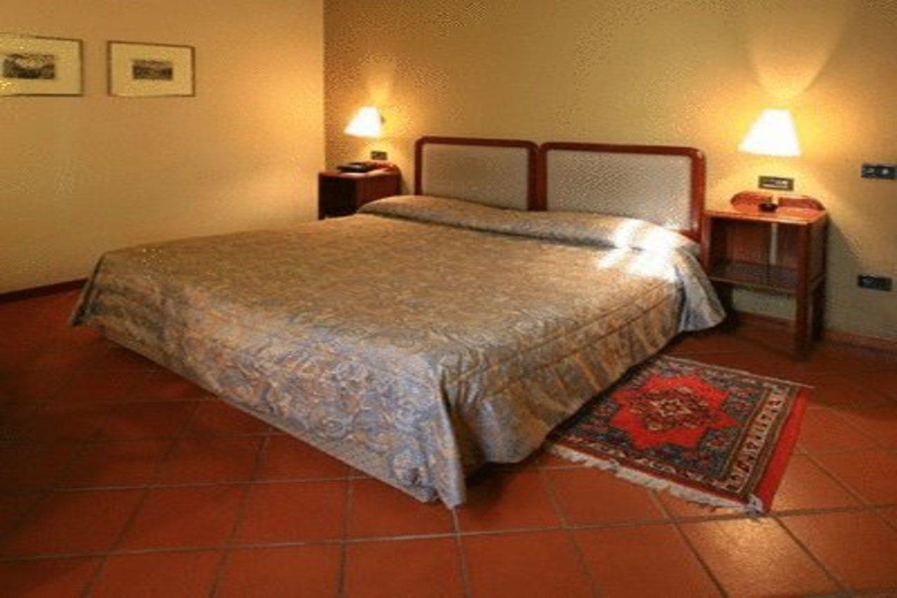 Hotel Palazzo Bocci Spello Exterior foto
